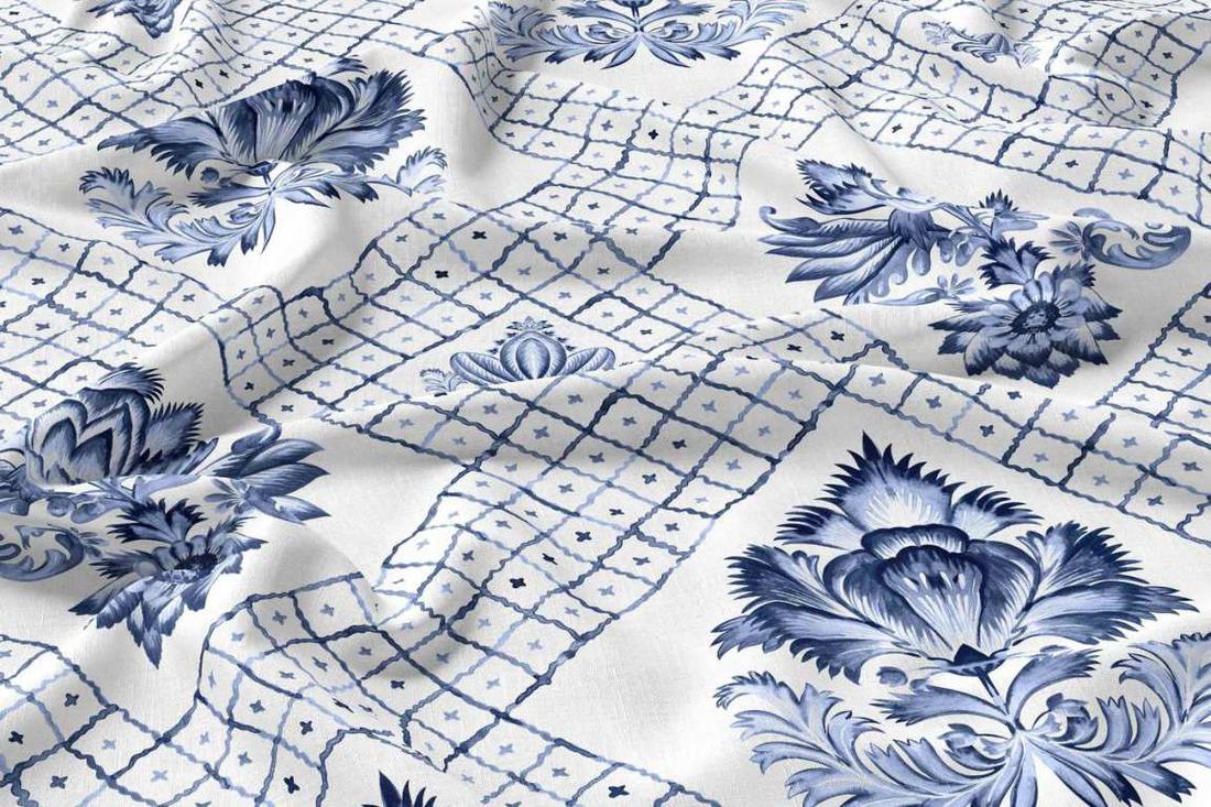 The Keepsake Trousse, petite, colorway Bleu et Or: small quilted pouch in blue diamond print